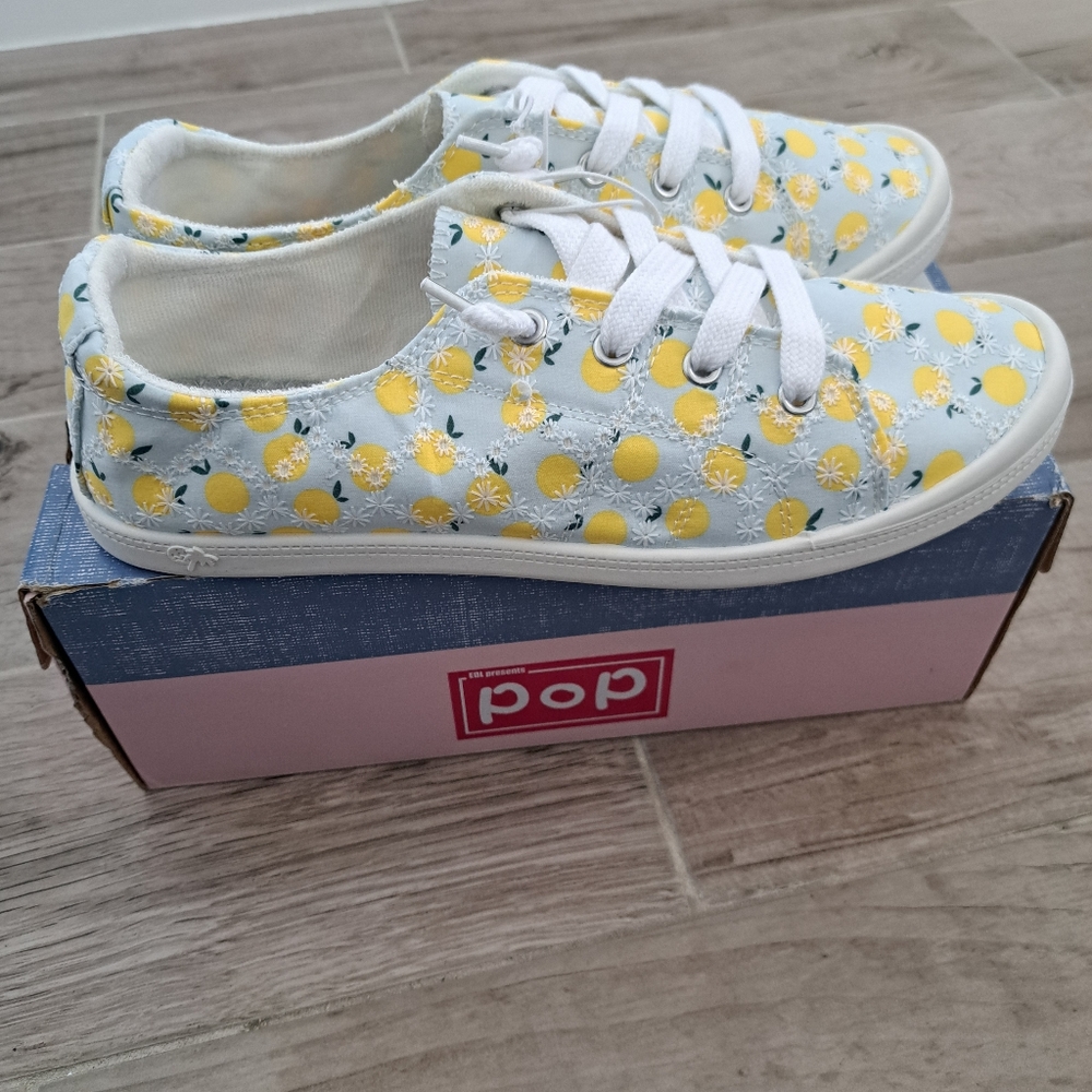 Women's Shoes Size 10